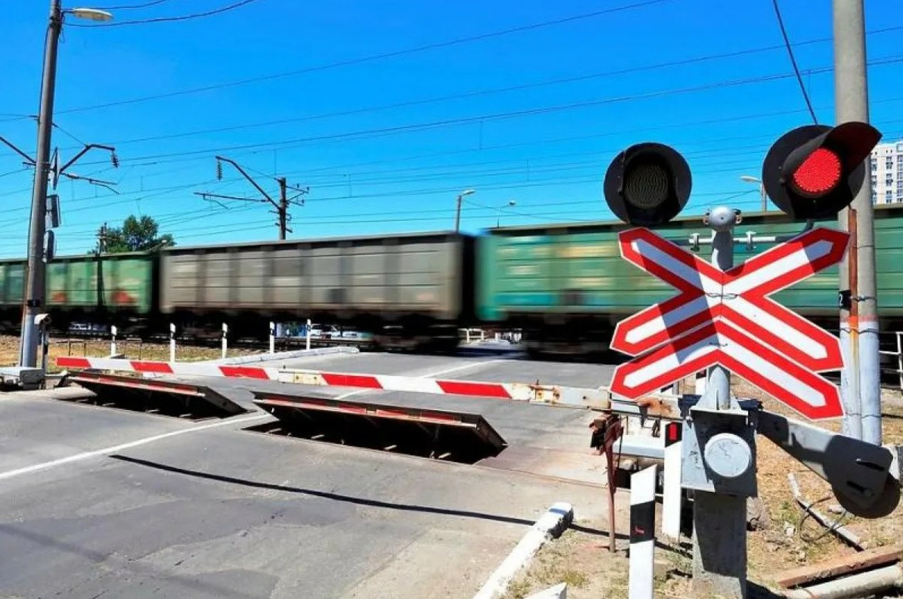 В Ставрополе в связи с ремонтом на железнодорожном переезде временно  изменится дорожное движение | 17.04.2023 | Ставрополь - БезФормата